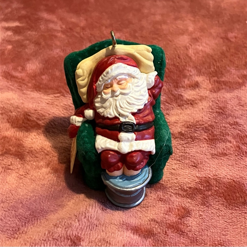 Vintage Hallmark Keepsake Sleepy Santa Ornament